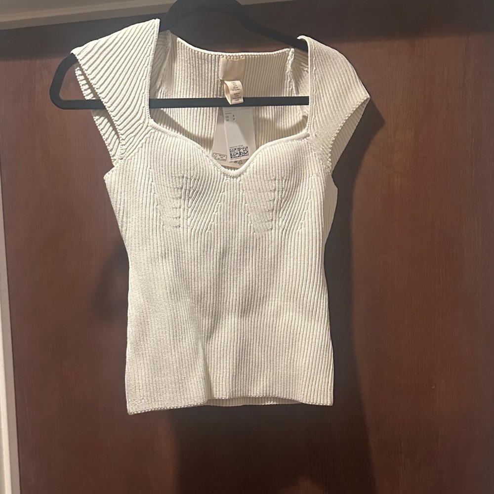 H&M Off-White Ribbed Short Sleeved Top